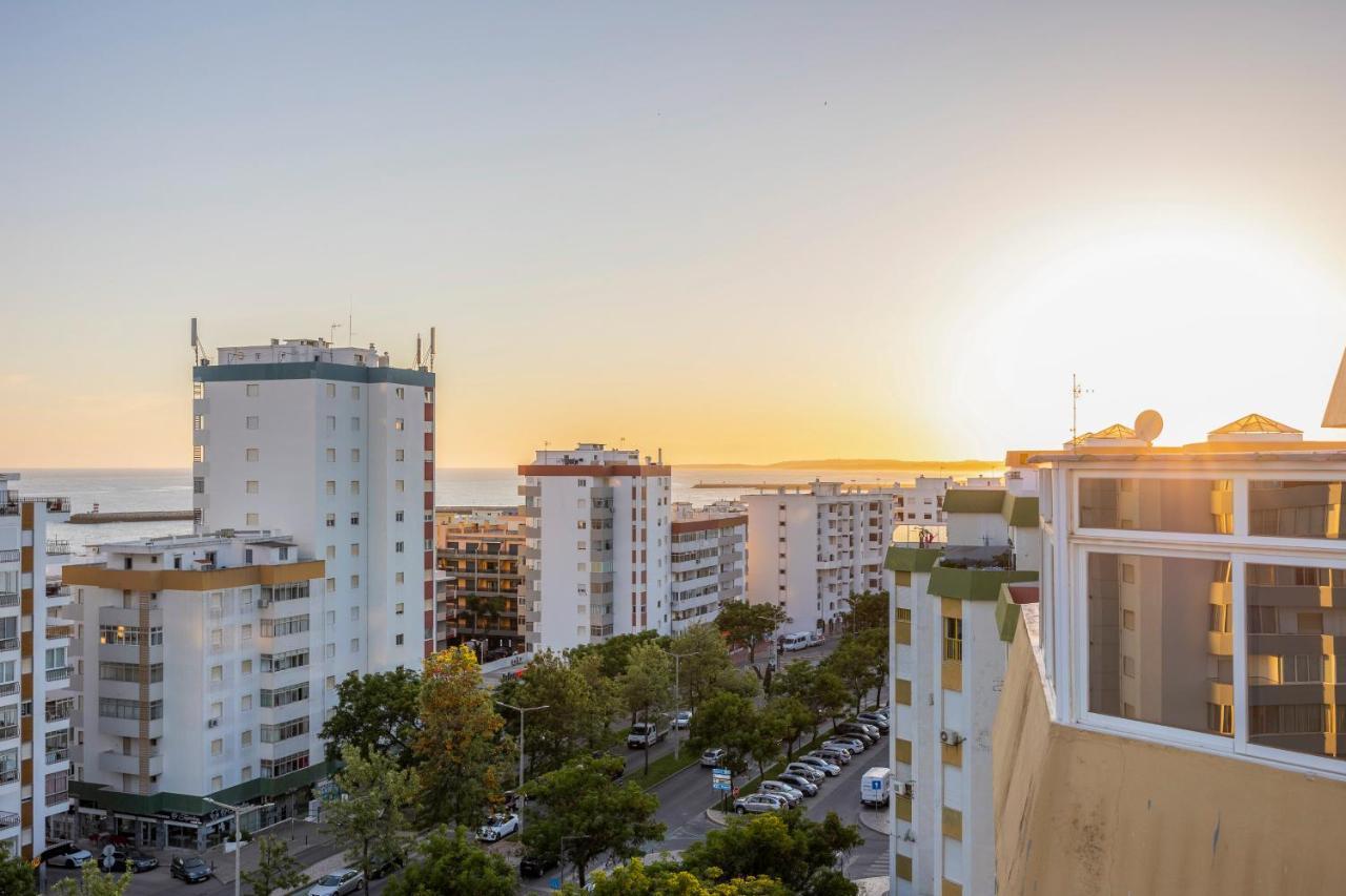 Seaview Penthouse In Algarve With Spacious Terrace Quarteira Exterior foto